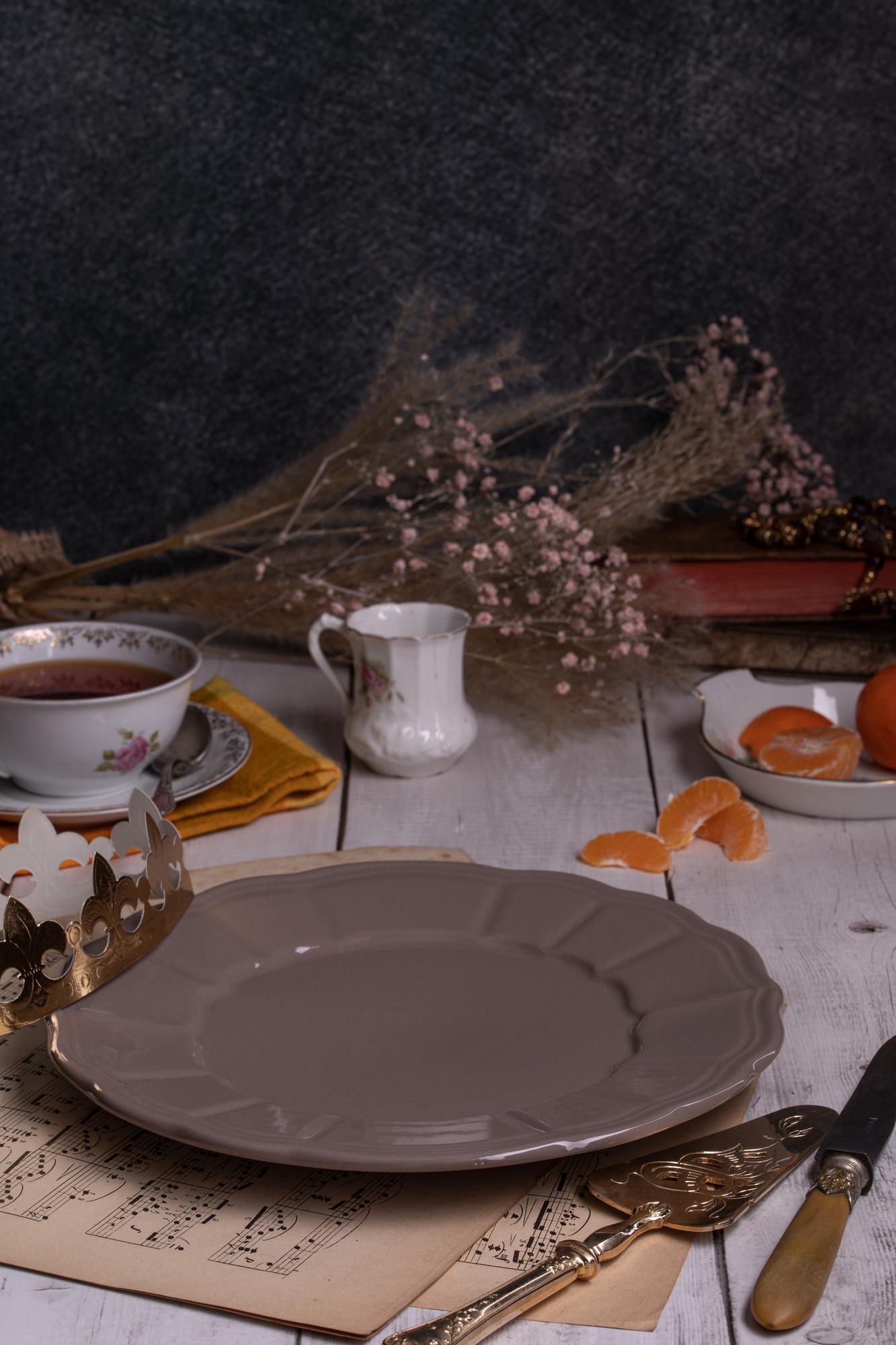 Inviting atelier kitchen corner with plated dishes